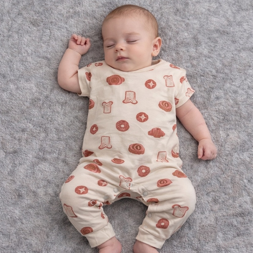 Cat & Jack 2 Pack Beige Printed Pastry Romper For 6-9 Months